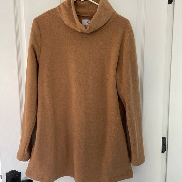 Dudley Stephen’s cobblehill turtleneck - Picture 2 of 2